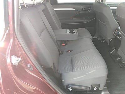 2019 Toyota Highlander LE