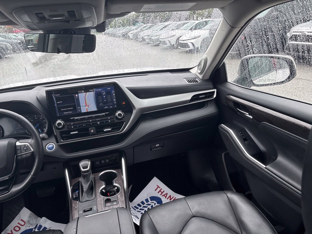 2021 Toyota Highlander Hybrid Platinum