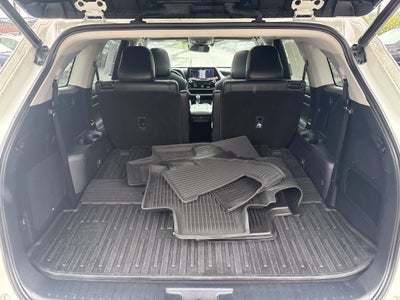 2021 Toyota Highlander Hybrid Platinum