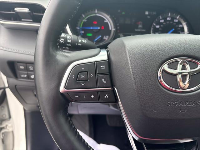 2021 Toyota Highlander Hybrid Platinum
