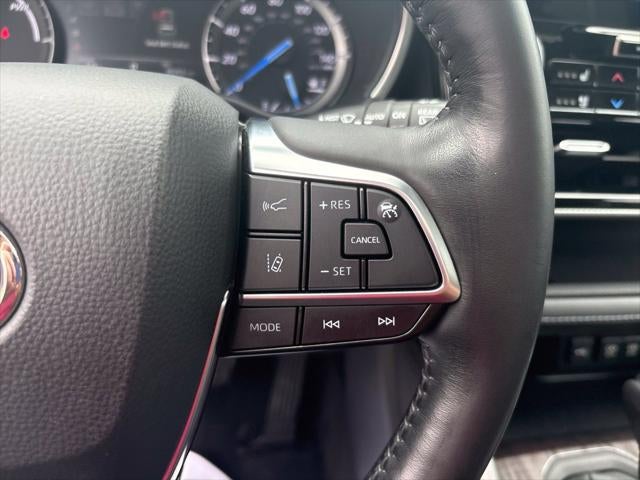 2021 Toyota Highlander Hybrid Platinum