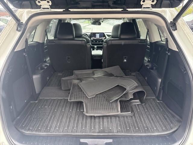 2021 Toyota Highlander Hybrid Platinum