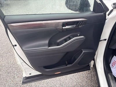 2021 Toyota Highlander Hybrid Platinum