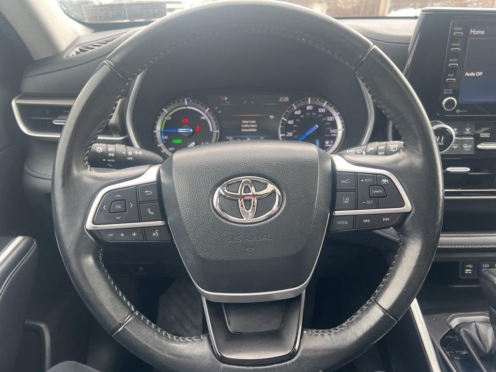 2022 Toyota Highlander Hybrid XLE