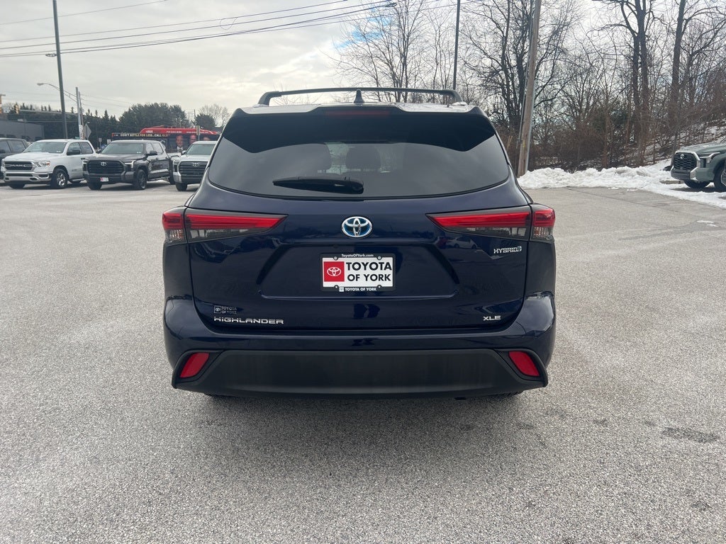 2022 Toyota Highlander Hybrid XLE