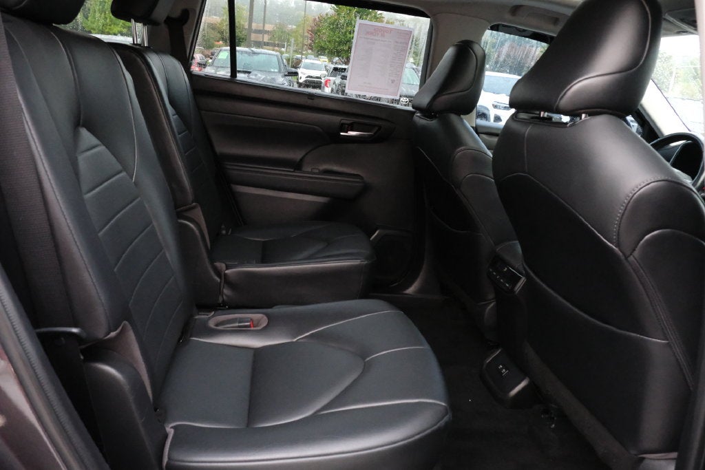 2021 Toyota Highlander Hybrid XLE