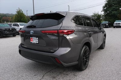 2021 Toyota Highlander Hybrid XLE