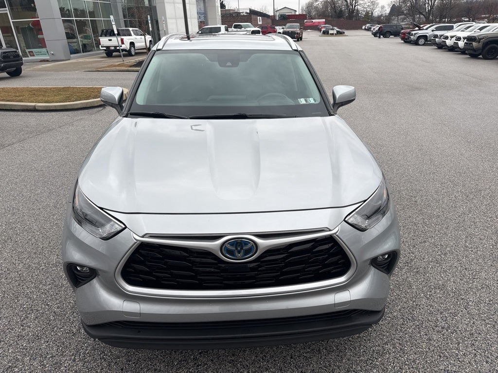 2022 Toyota Highlander Hybrid XLE