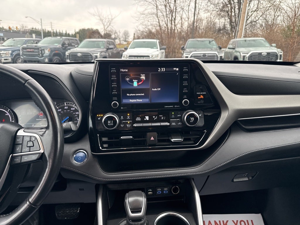 2022 Toyota Highlander Hybrid XLE