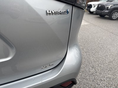 2022 Toyota Highlander Hybrid XLE