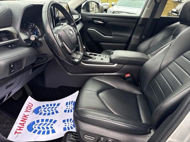 2022 Toyota Highlander Hybrid XLE