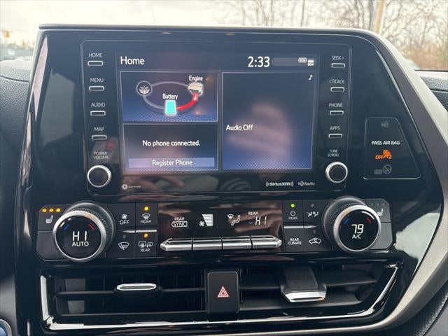 2022 Toyota Highlander Hybrid XLE