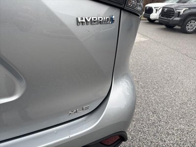 2022 Toyota Highlander Hybrid XLE