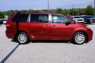 2011 Toyota Sienna LE