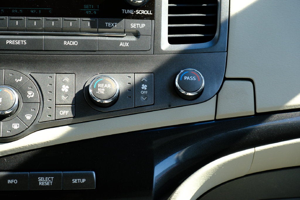 2011 Toyota Sienna LE