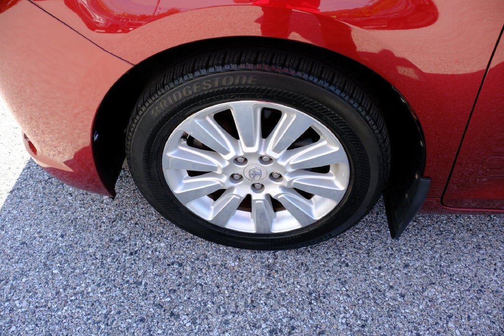 2011 Toyota Sienna LE