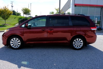 2011 Toyota Sienna LE