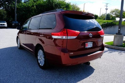 2011 Toyota Sienna LE