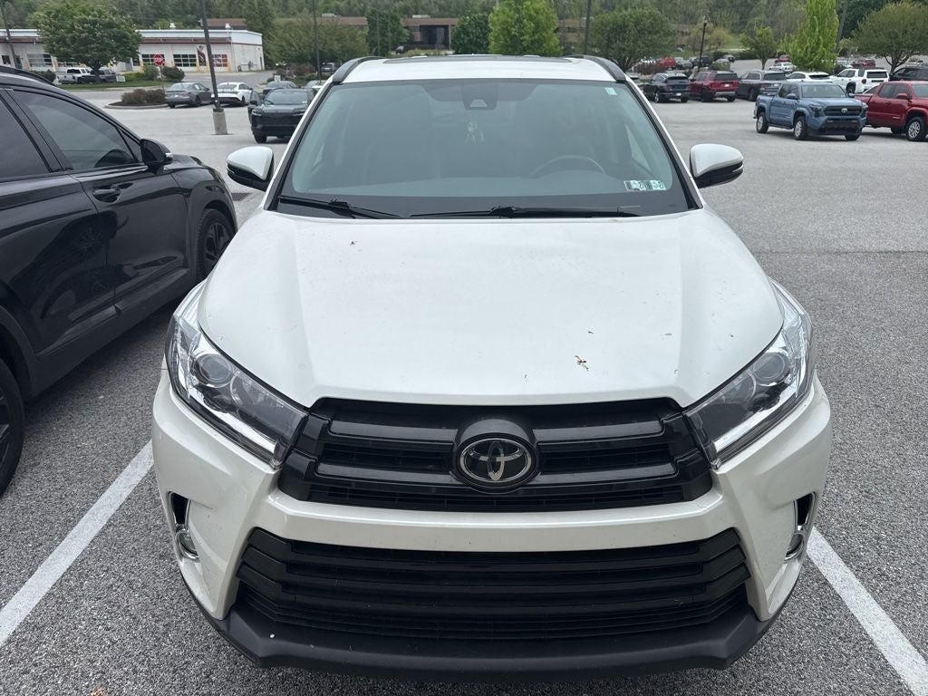 2017 Toyota Highlander SE