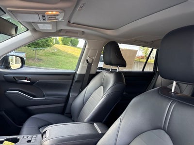 2026 Toyota Highlander Hybrid XLE