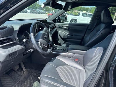 2023 Toyota Highlander XSE