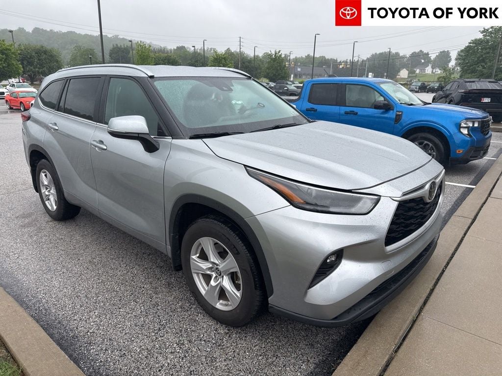 2023 Toyota Highlander LE