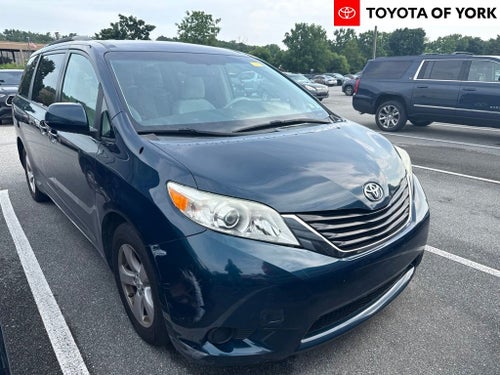2011 Toyota Sienna LE