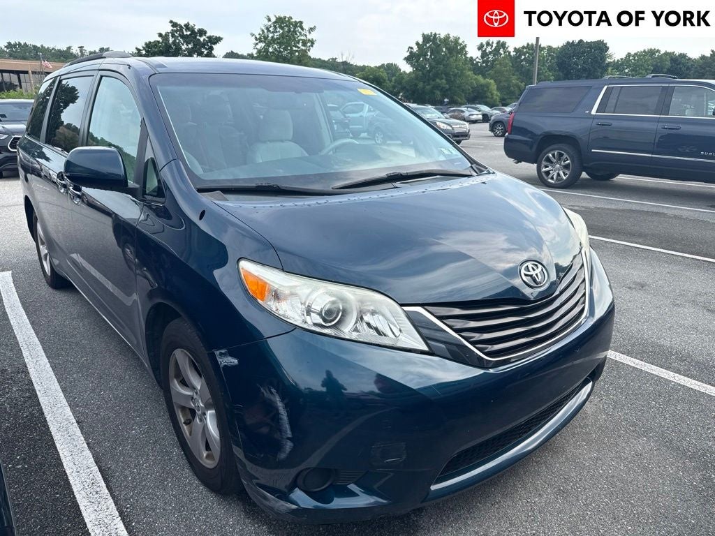 2011 Toyota Sienna LE