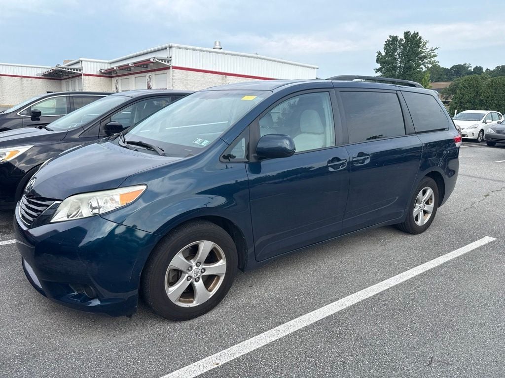 2011 Toyota Sienna LE