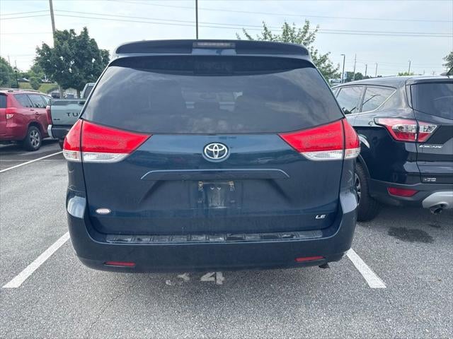 2011 Toyota Sienna LE