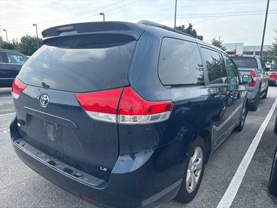 2011 Toyota Sienna LE