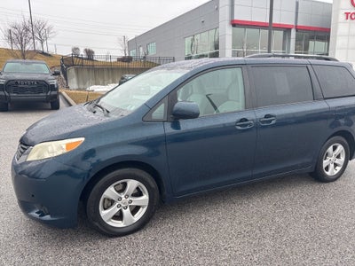 2011 Toyota Sienna Base