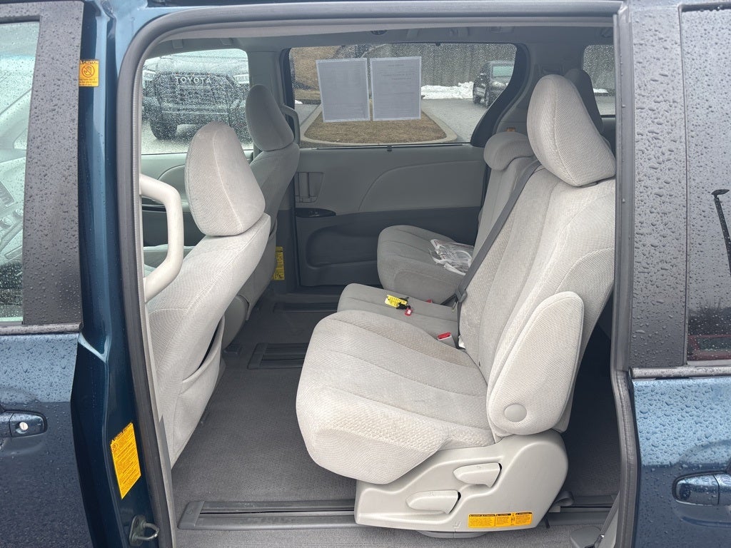 2011 Toyota Sienna Base