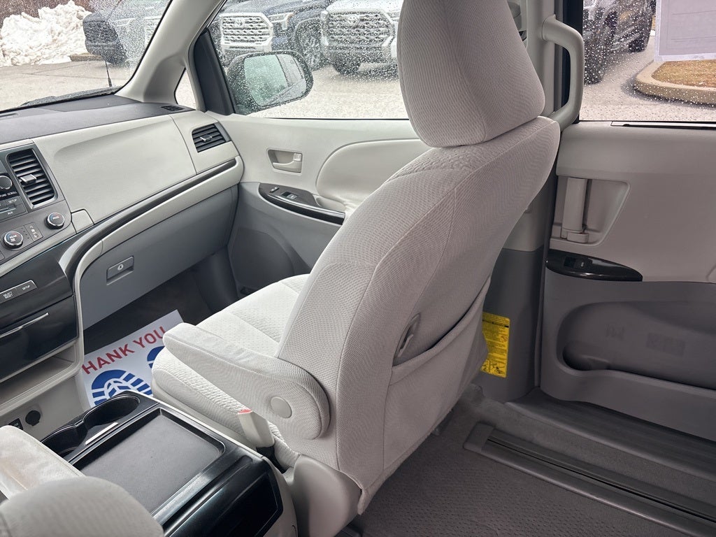2011 Toyota Sienna Base