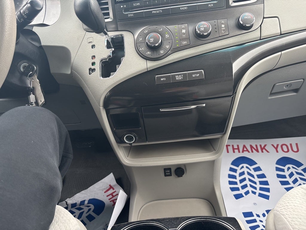 2011 Toyota Sienna Base