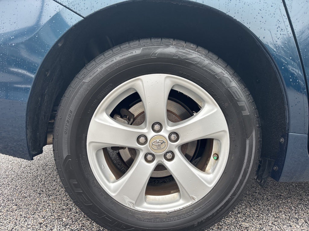 2011 Toyota Sienna Base