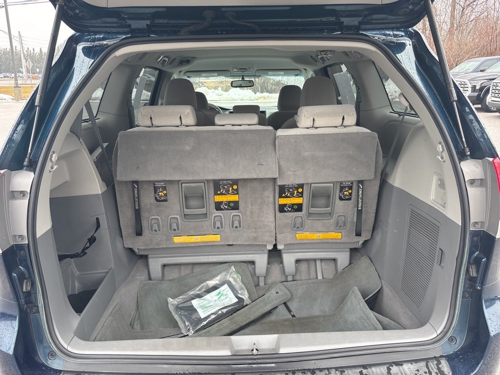 2011 Toyota Sienna Base
