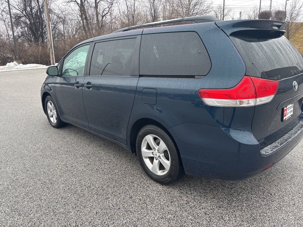 2011 Toyota Sienna Base