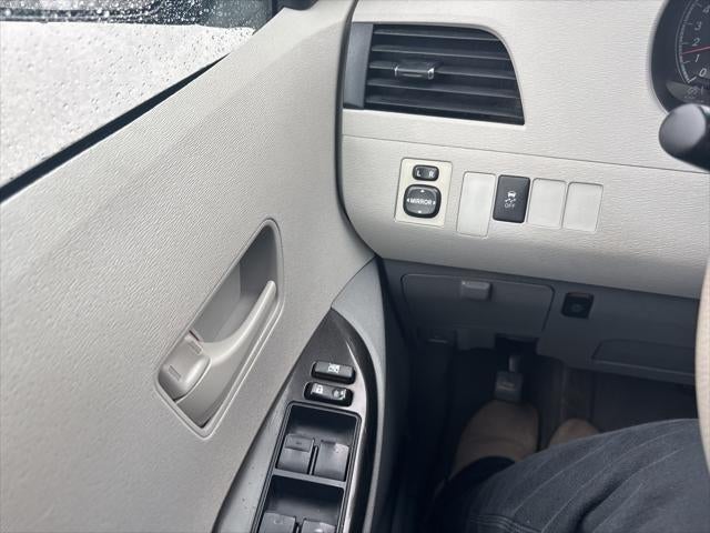 2011 Toyota Sienna Base