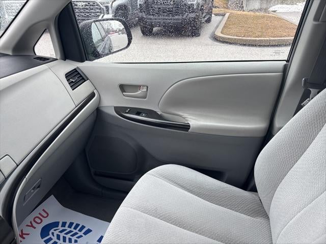 2011 Toyota Sienna Base