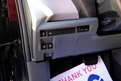 2022 Toyota Sienna LE 8 Passenger