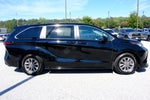 2022 Toyota Sienna LE 8 Passenger