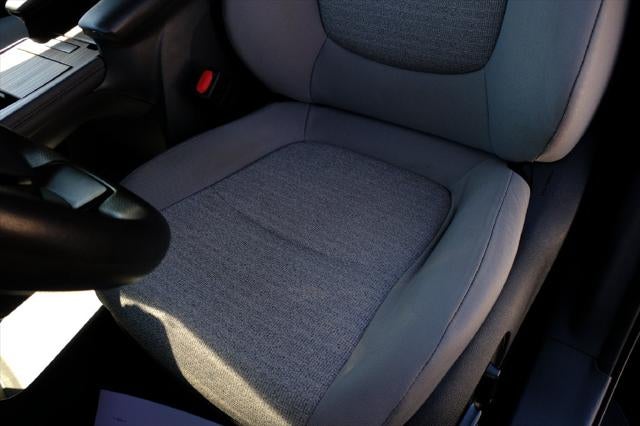 2022 Toyota Sienna LE 8 Passenger