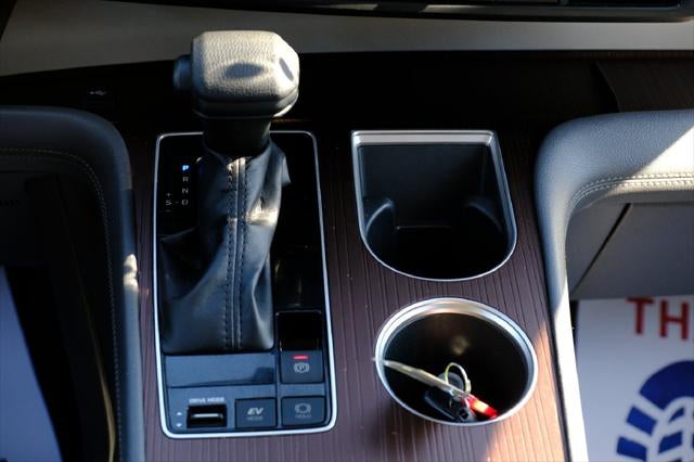 2022 Toyota Sienna LE 8 Passenger