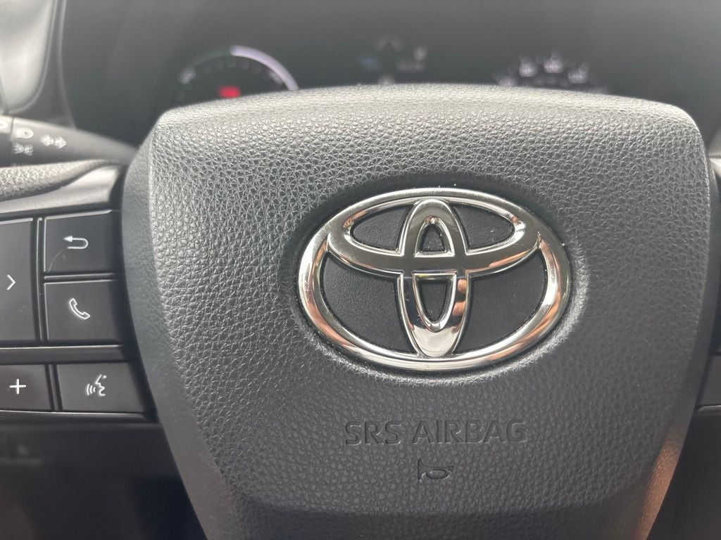 2024 Toyota Sienna LE 8 Passenger