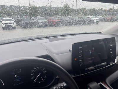 2024 Toyota Sienna LE 8 Passenger