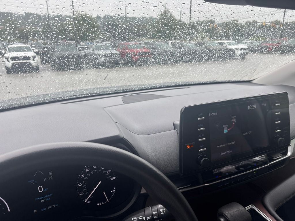 2024 Toyota Sienna LE 8 Passenger