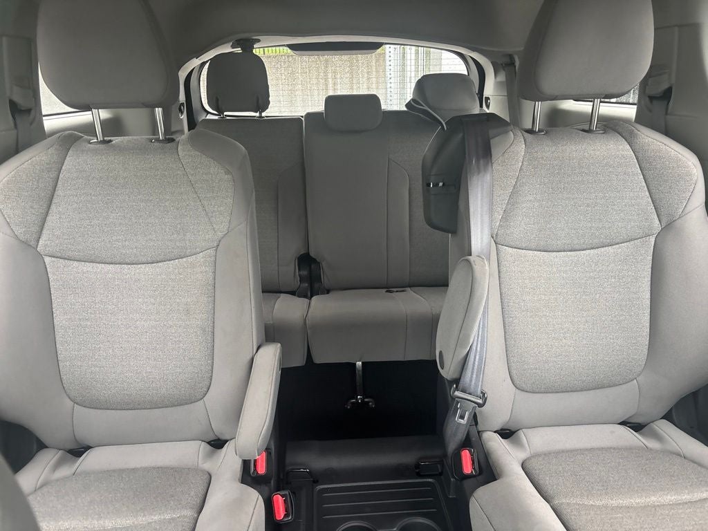 2024 Toyota Sienna LE 8 Passenger