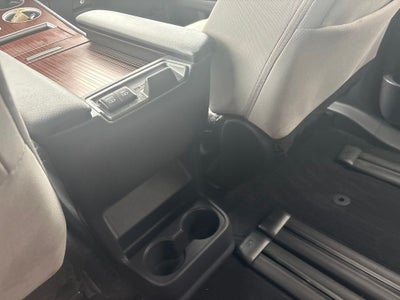 2024 Toyota Sienna LE 8 Passenger