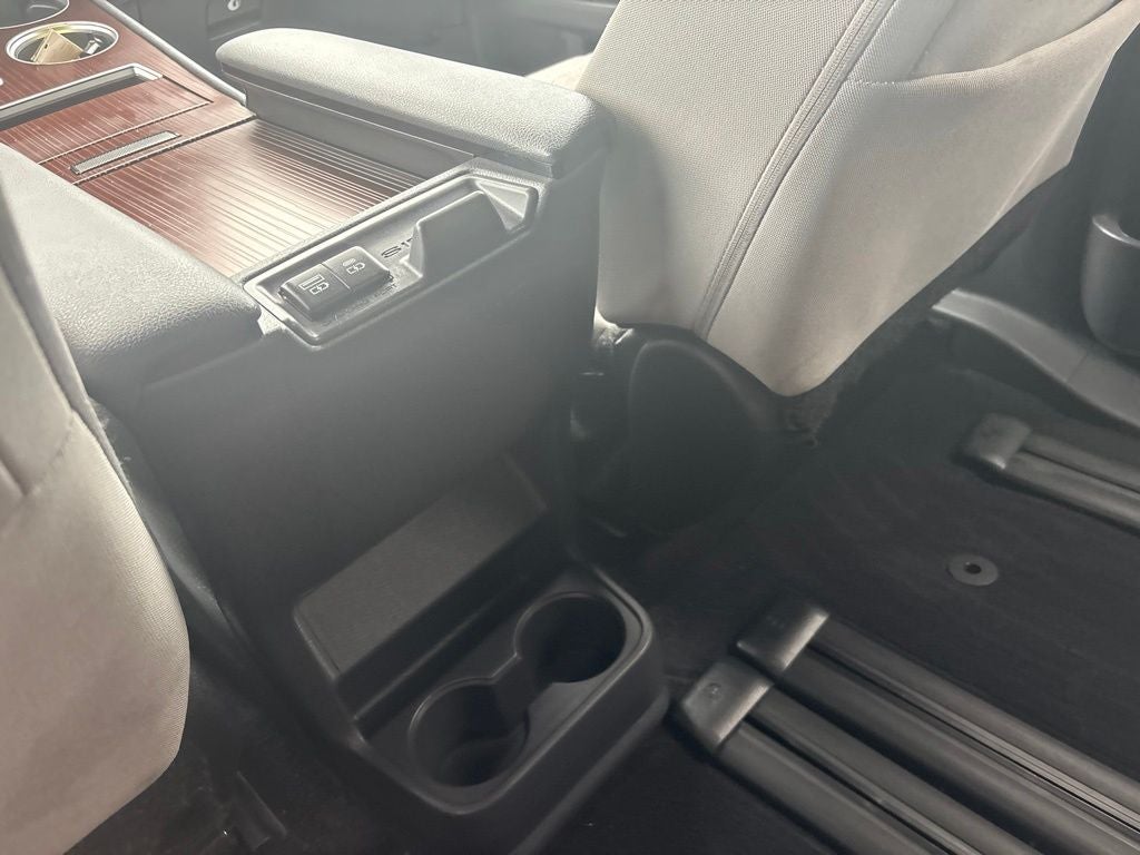 2024 Toyota Sienna LE 8 Passenger